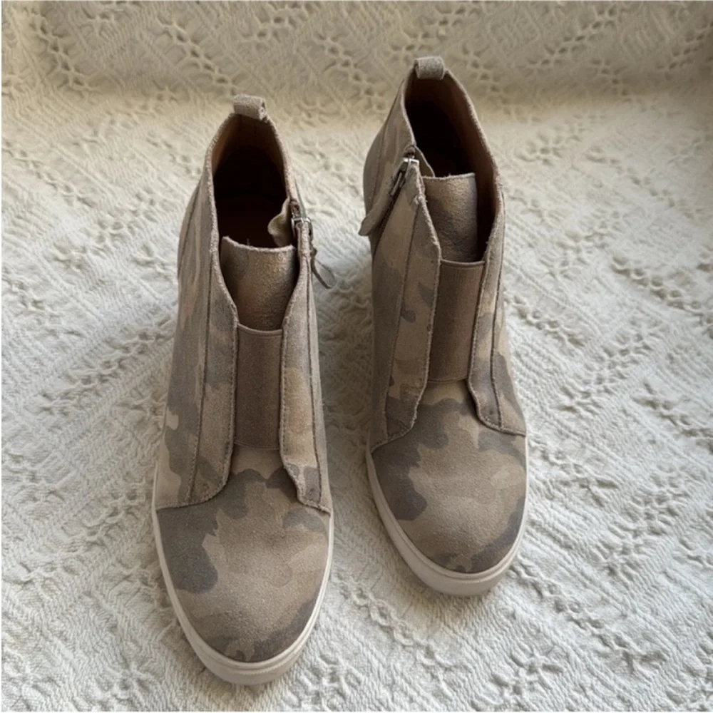 Paolo Tan Camouflage Wedge Sneakers